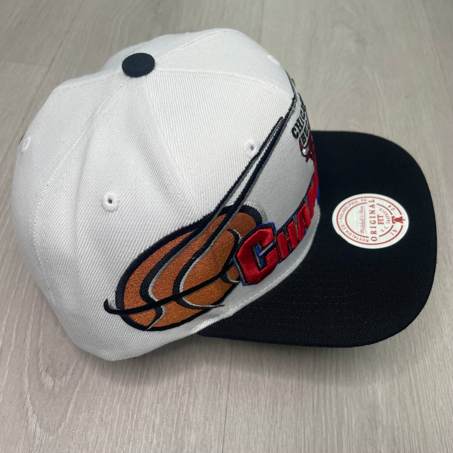 GORRA M&N CHICAGO BULLS