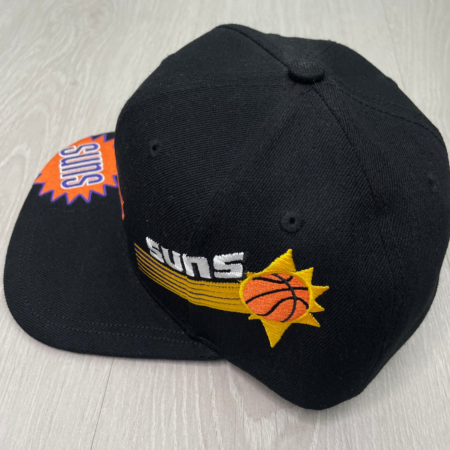 GORRA M&N PHOENIX SUNS