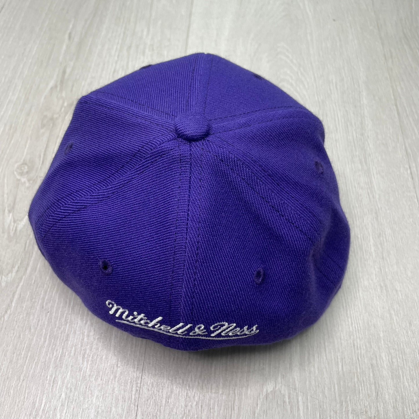 GORRA M&N LAKERS