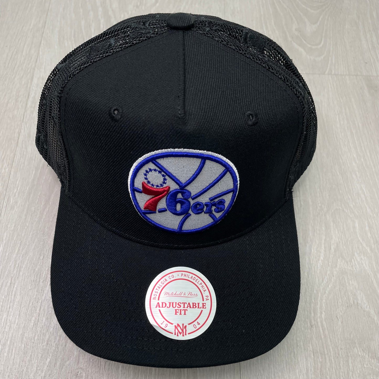 GORRA M&N 76ERS