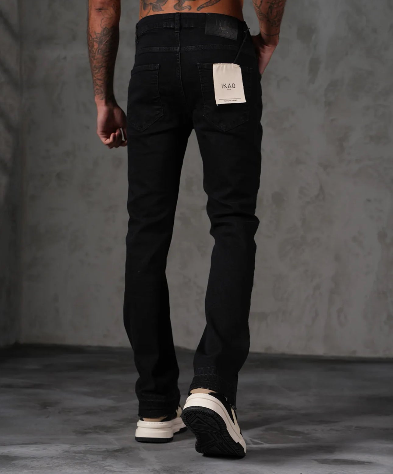 VAQUERO IKAO PARIS