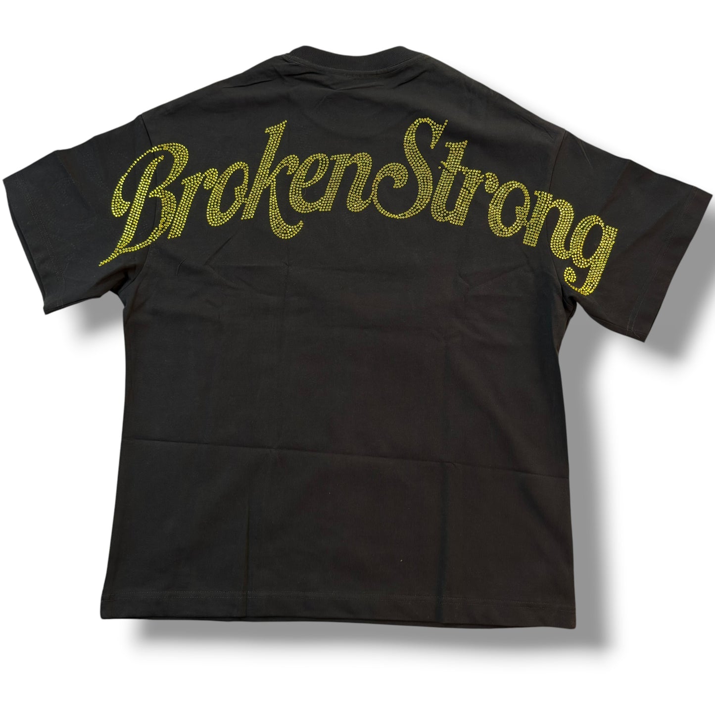 CAMISETA BROKEN STRONG