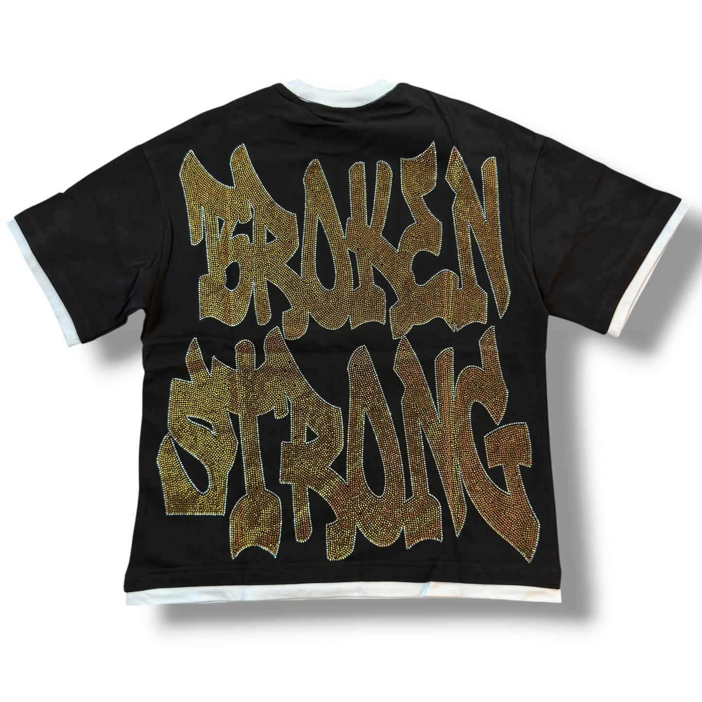 CAMISETA BROKEN STRONG