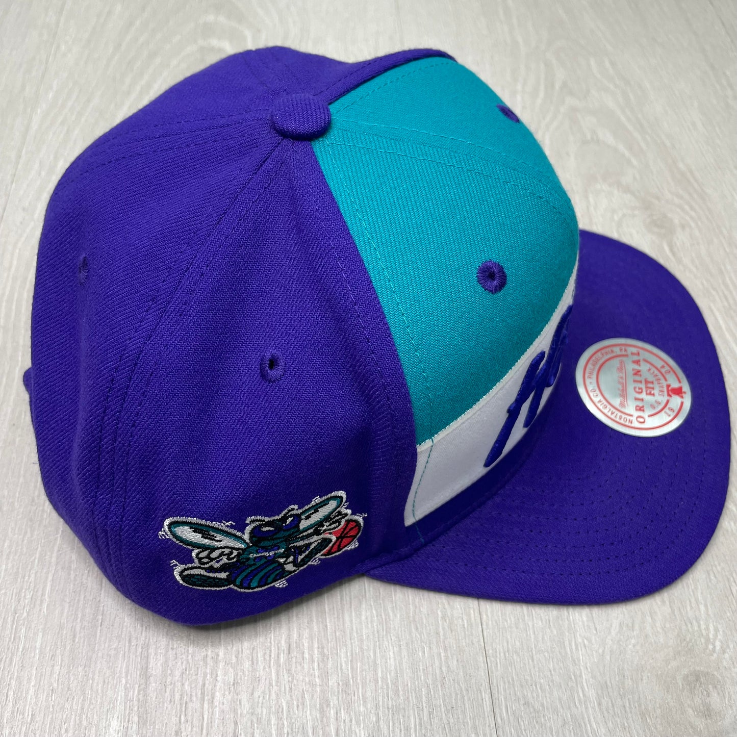 GORRA M&N CHARLOTTE HORNETS