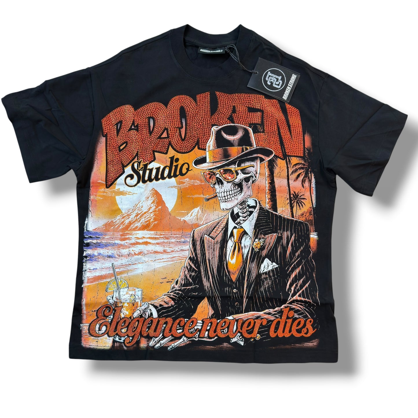 CAMISETA BROKEN STRONG