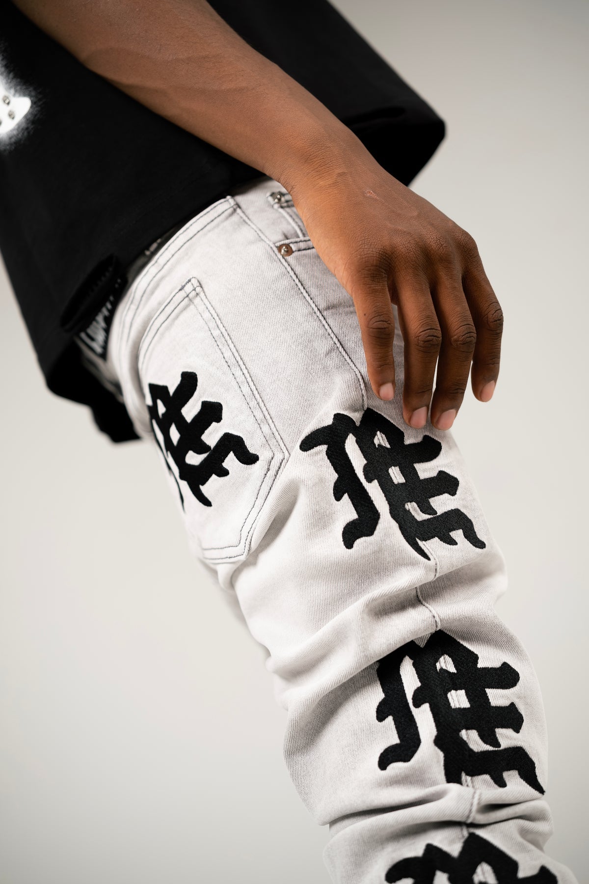 VAQUERO MIXED EMOTION