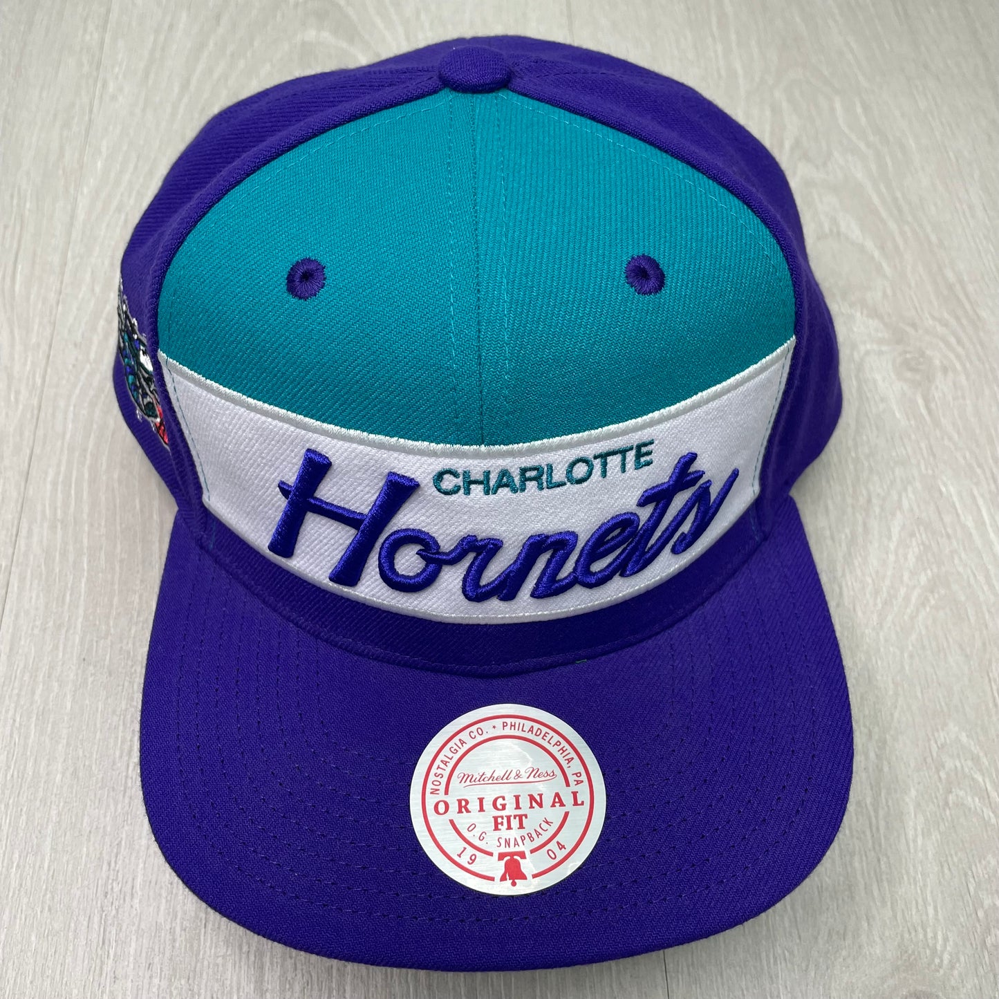 GORRA M&N CHARLOTTE HORNETS