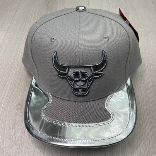 GORRA M&N CHICAGO BULLS