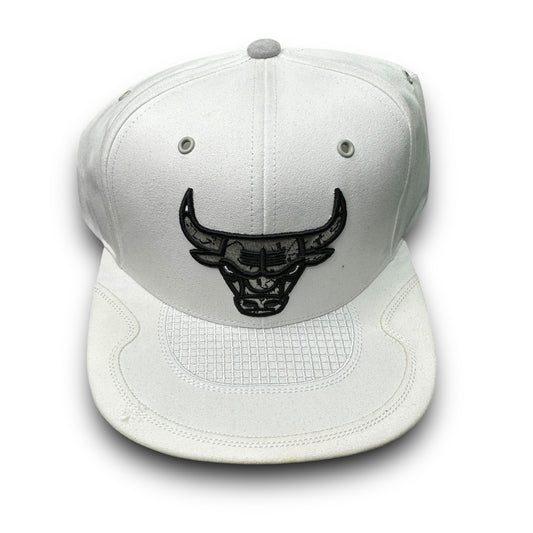 GORRA M&N CHICAGO BULLS
